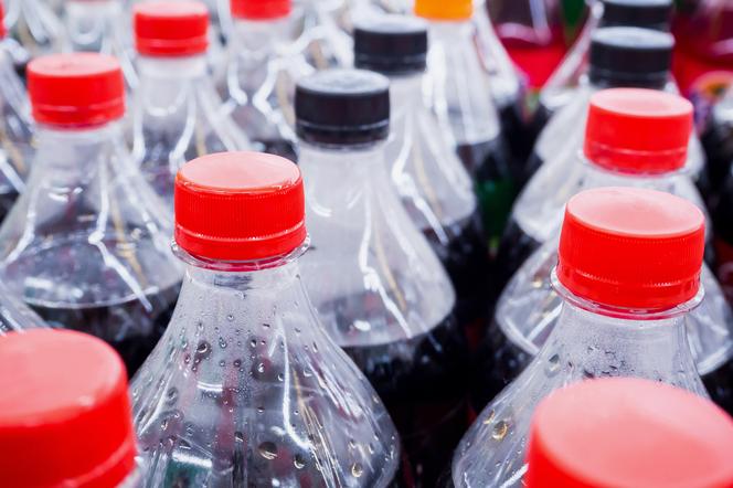 Такая графика может появиться на газированных напитках. Они должны следовать перед покупкой