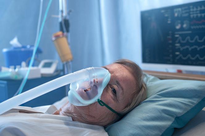 Врач о пациентах с COVID: Они откладывают поход в больницу, потому что думают, что болезнь пройдет
